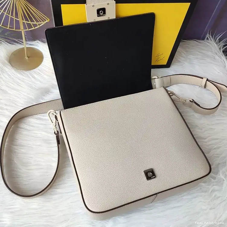 Cheap Romano Beige Messenger Cuoio Leather Medium Fendi Baguette In 0513